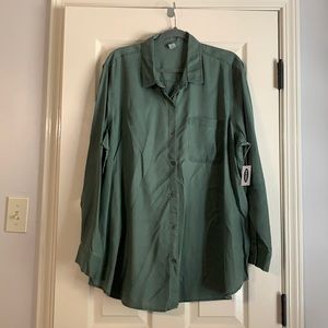 Old Navy Button up, long sleeve tunic…XXL